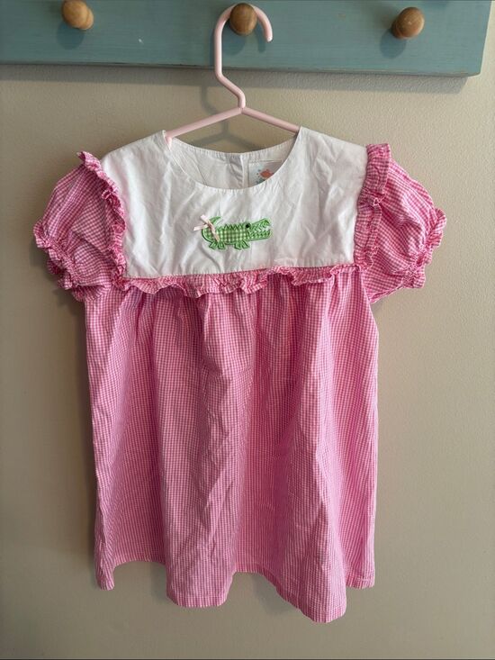 Stitchy Fish Other - Stitchy Fish Girls Pink Gingham Alligator Applique Ruffle Dress Size 5 Cotton